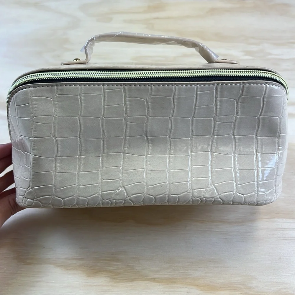 Travel Makeup Bag,Cosmetic Bag for Women, Portable Pouch, Flat Open Toiletry Bag